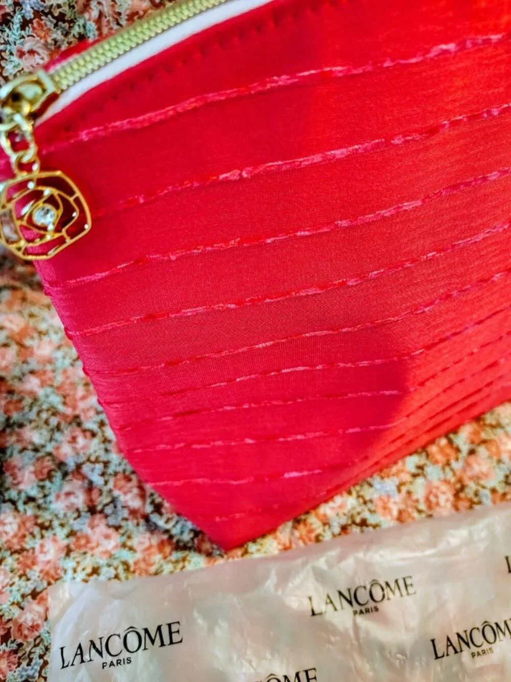 NEW Lancome Large Hot Pink Textured Fabric Cosmetic Makeup Bag